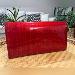 J. Reneé Vintage Red Vintage Vinyl Clutch Magnetic Closure
